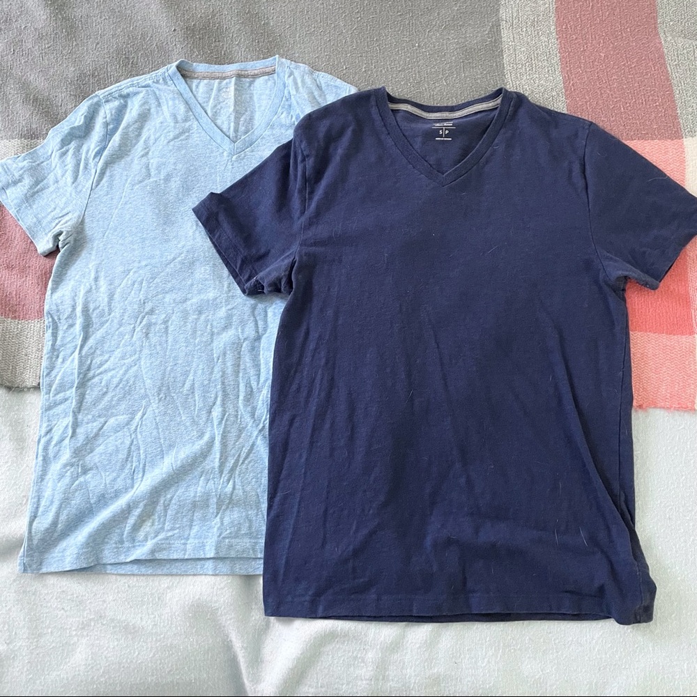 Bundle of 2 Old Navy Soft Washed Cotton Blend V-Neck T-Shirts Light & Navy Blue
